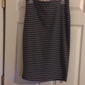 Straight black and white pencil skirt!